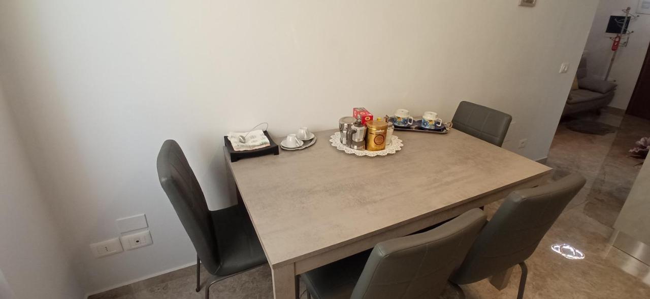 La Buona Stella Apartment 皮斯托亚 外观 照片